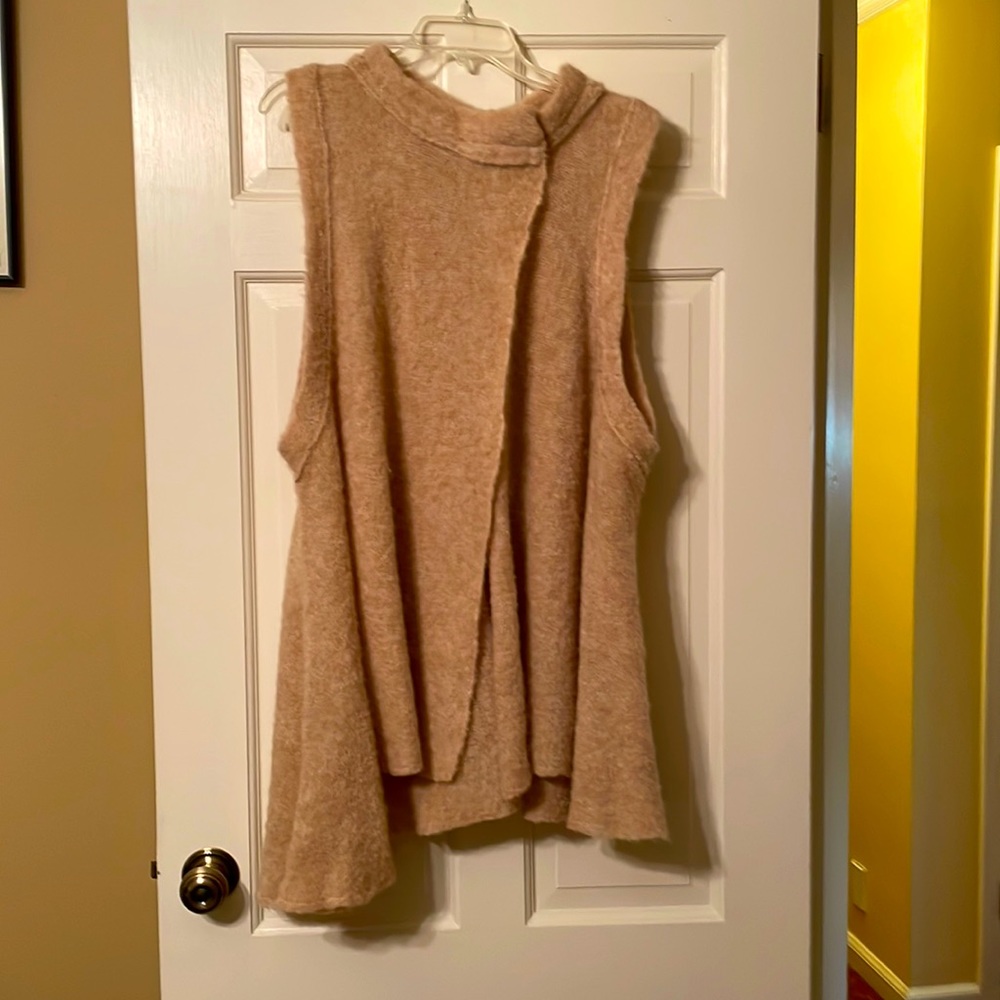 Free People Sleeveless Vest Size Medium